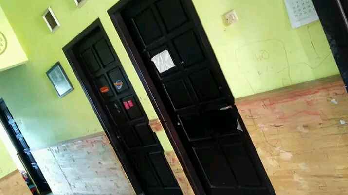 dijual rumah 2 menit ke unsud