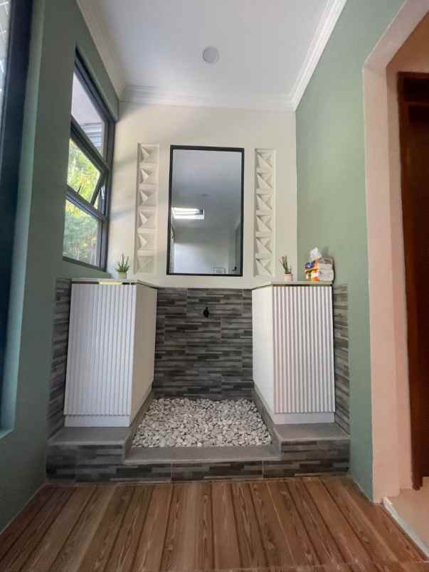 dijual rumah awiligar