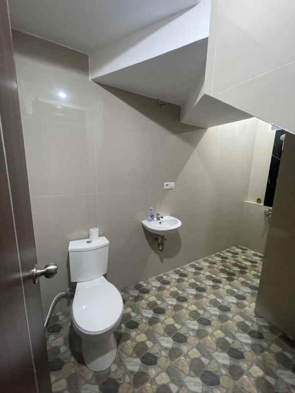 dijual rumah awiligar