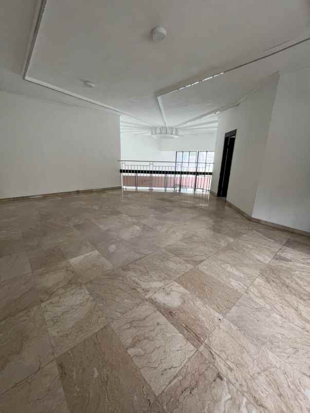 dijual rumah bangka jakarta selatan