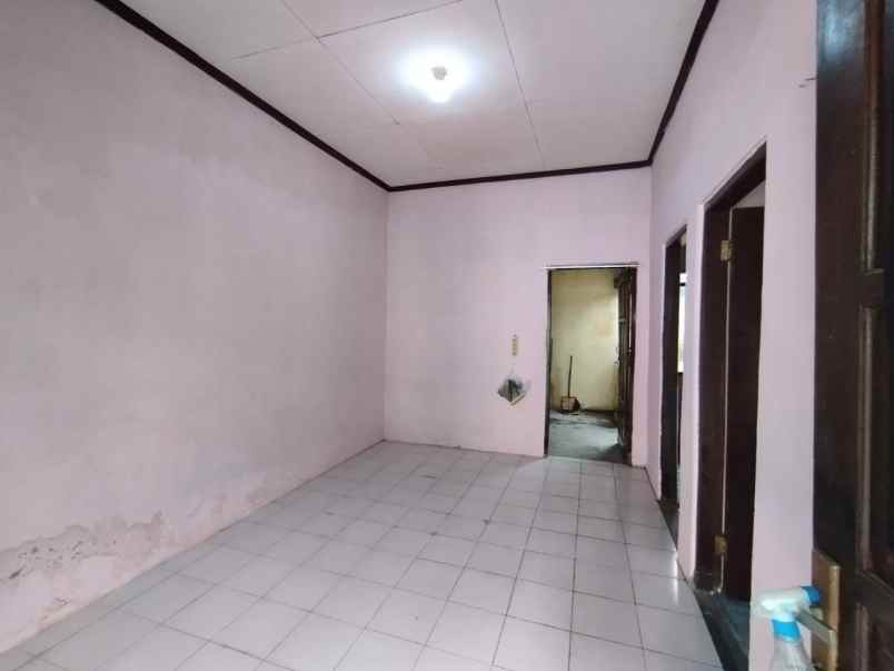 dijual rumah banjarsari surakarta