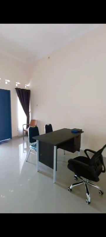 dijual rumah baru di gentan sukoharjo