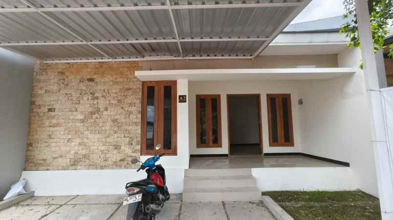 dijual rumah baru diperum lavender villa yogyakarta