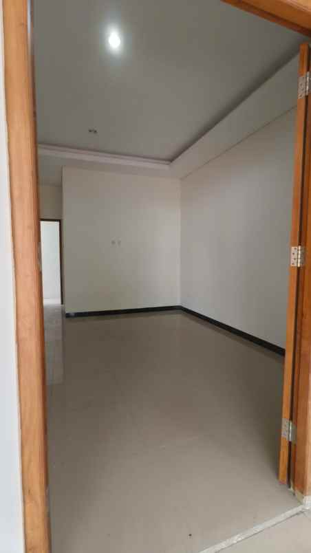 dijual rumah baru diperum lavender villa yogyakarta