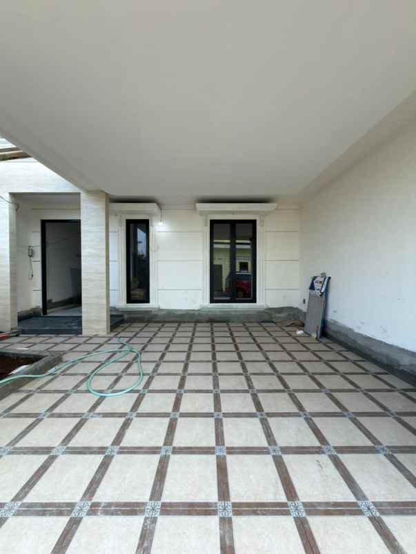 dijual rumah baru modern american style