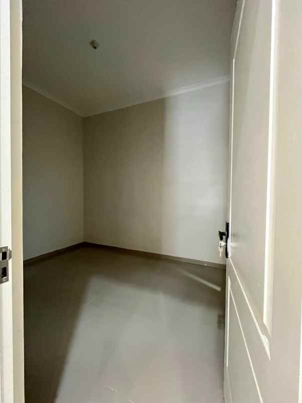 dijual rumah baru siap huni lokasi perumahan tidar