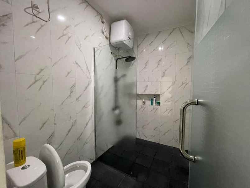 dijual rumah batu indah