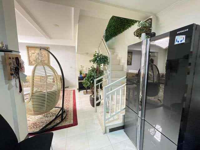 dijual rumah batu indah