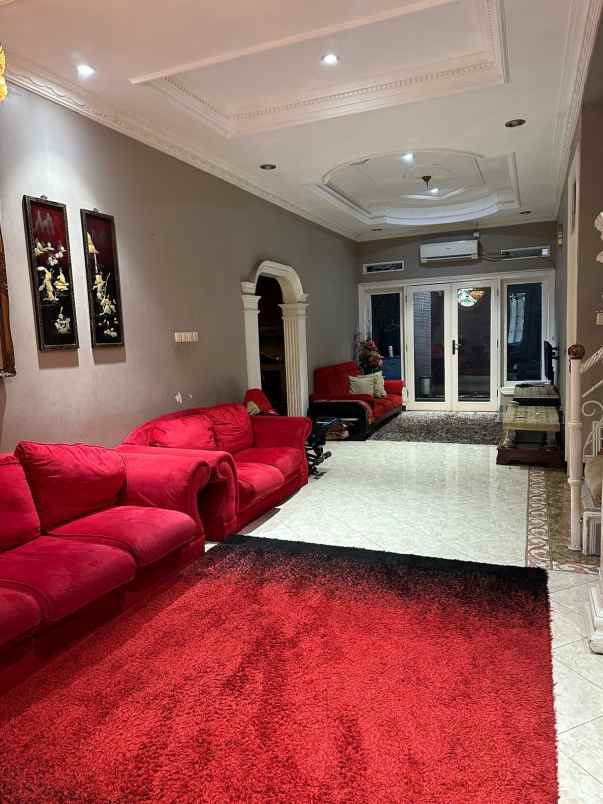 dijual rumah batununggal