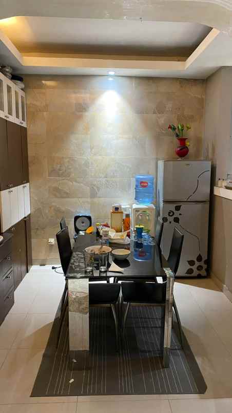 dijual rumah batununggal