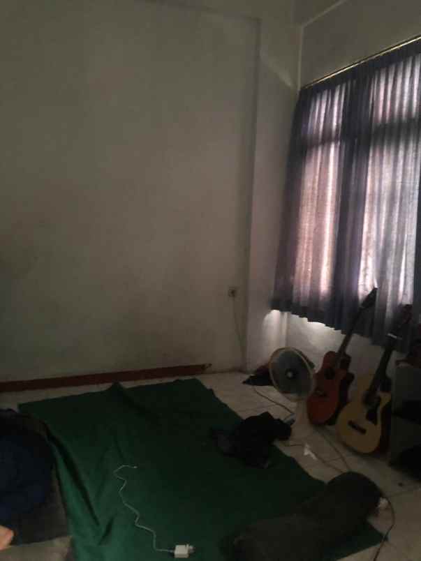 dijual rumah bentuk ruko di mangga besar jakarta barat