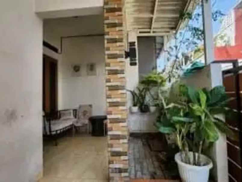 dijual rumah bintara