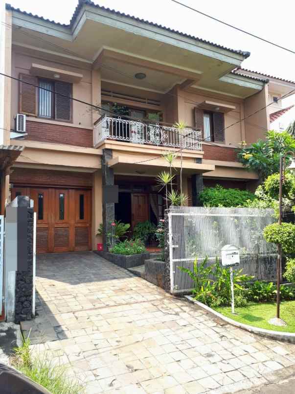 dijual rumah bintaro sektor 2