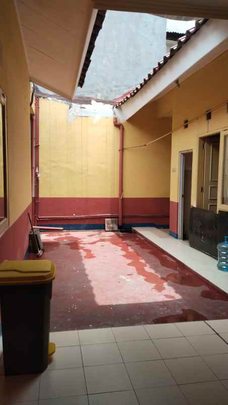 dijual rumah boulevard hijau