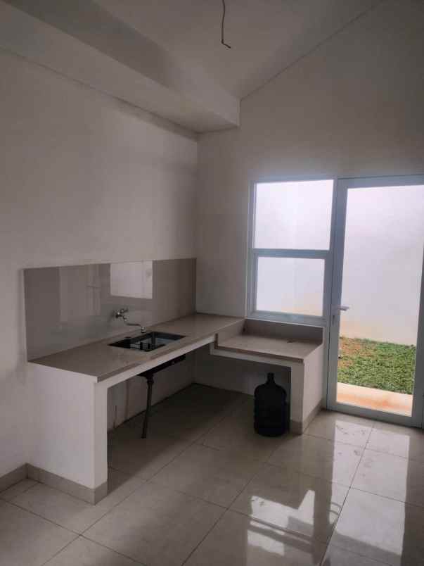 dijual rumah bukit cimanggu