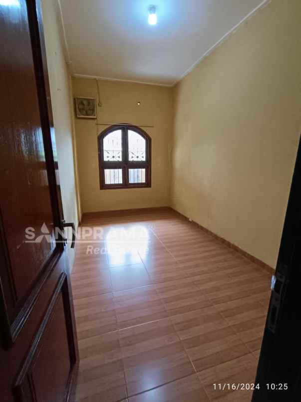 dijual rumah bukit sawangan indah