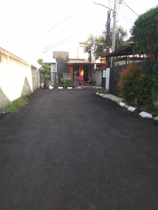 dijual rumah bumi sariwangi kel