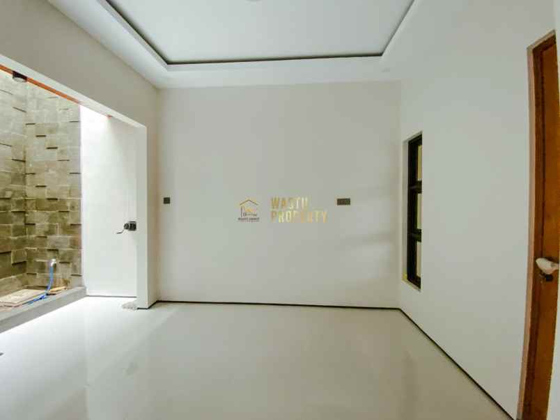 dijual rumah candi gebang maguwoharjo