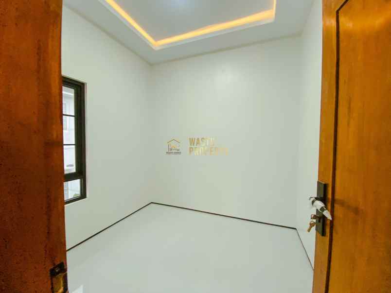 dijual rumah candi gebang maguwoharjo