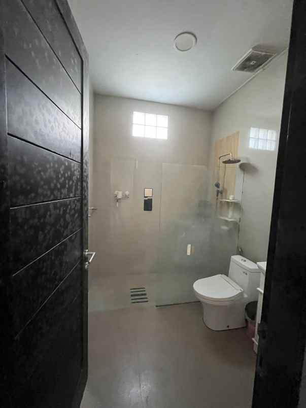 dijual rumah cantik di jajar solo