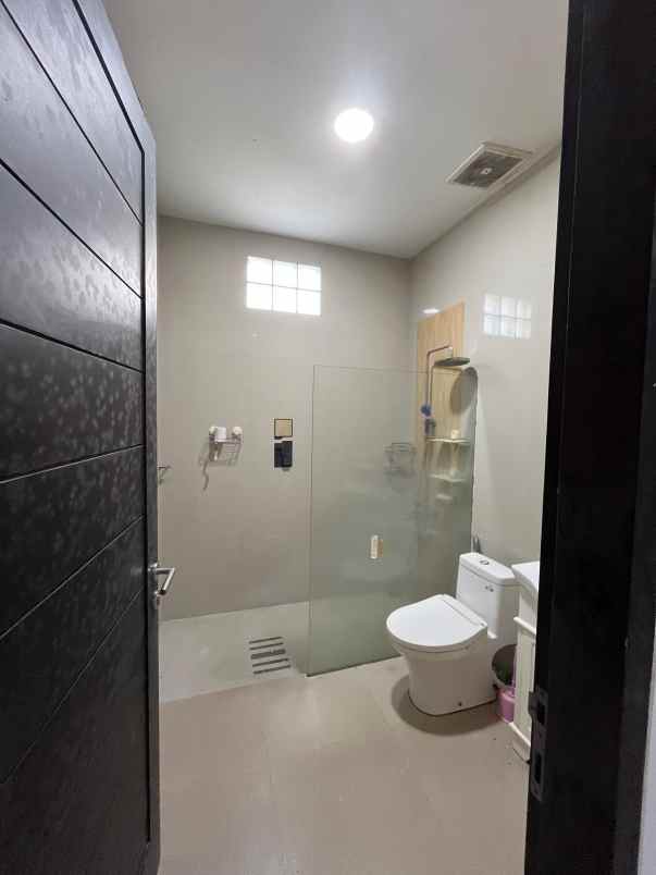 dijual rumah cantik di jajar solo