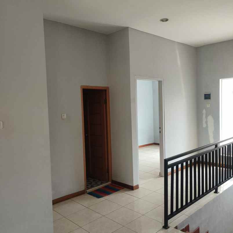 dijual rumah cempaka putih