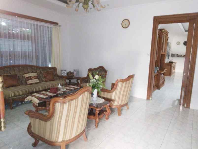 dijual rumah cempaka putih