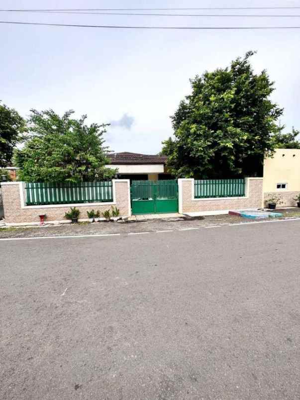 dijual rumah cempaka putih jakarta pusat