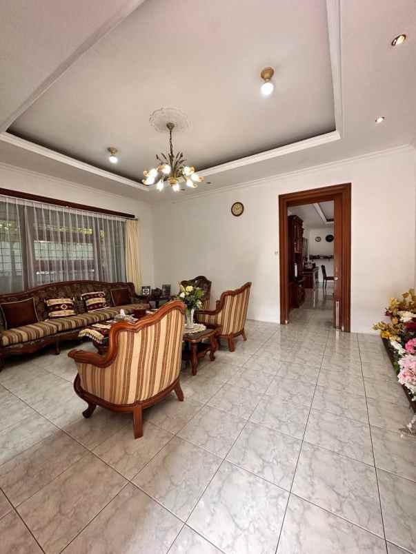 dijual rumah cempaka putih jakarta pusat