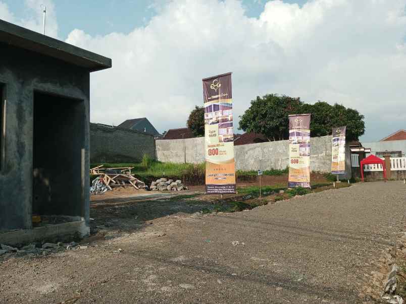 dijual rumah cihanjuang cimahi