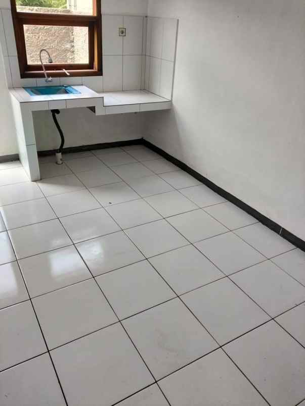 dijual rumah cikadut bandung