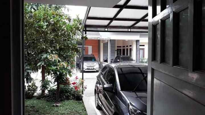 dijual rumah cikoneng
