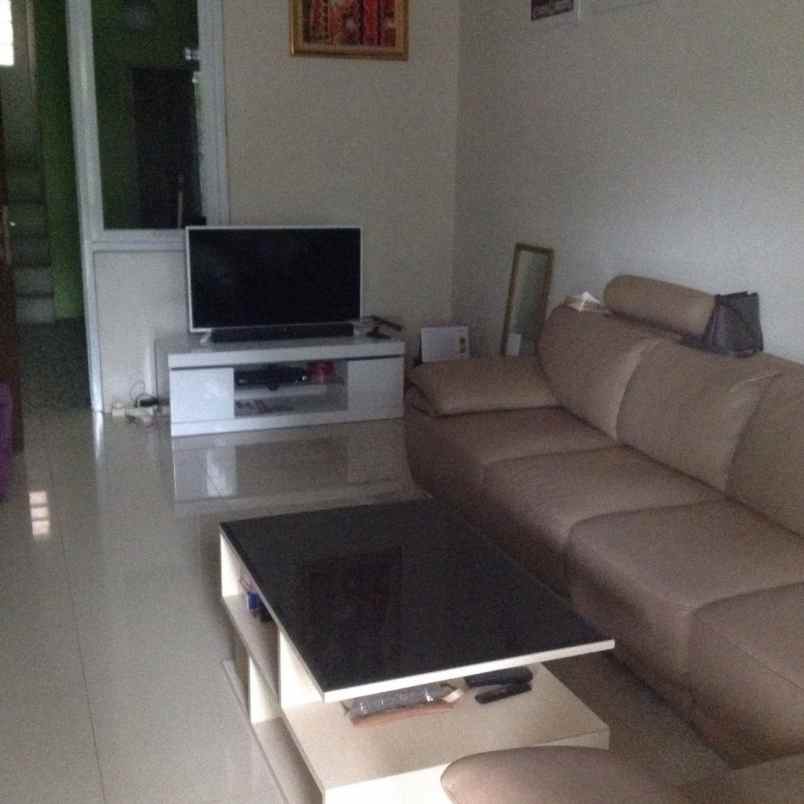 dijual rumah cikoneng