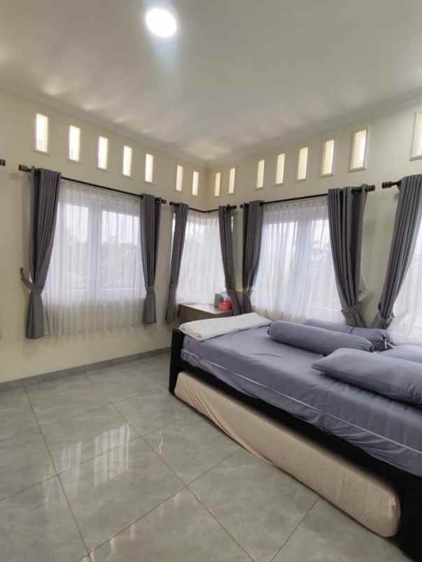 dijual rumah cikunir
