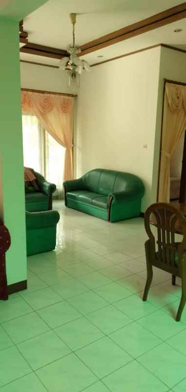 dijual rumah cipanas