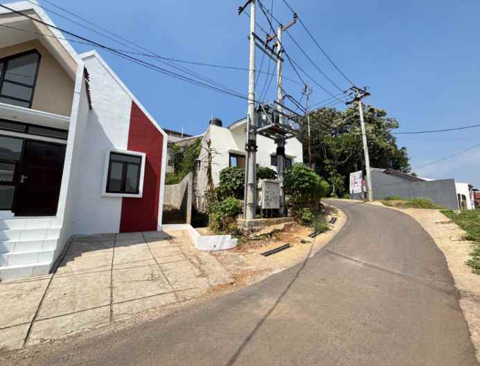 dijual rumah ciwaru cilengkrang bandung