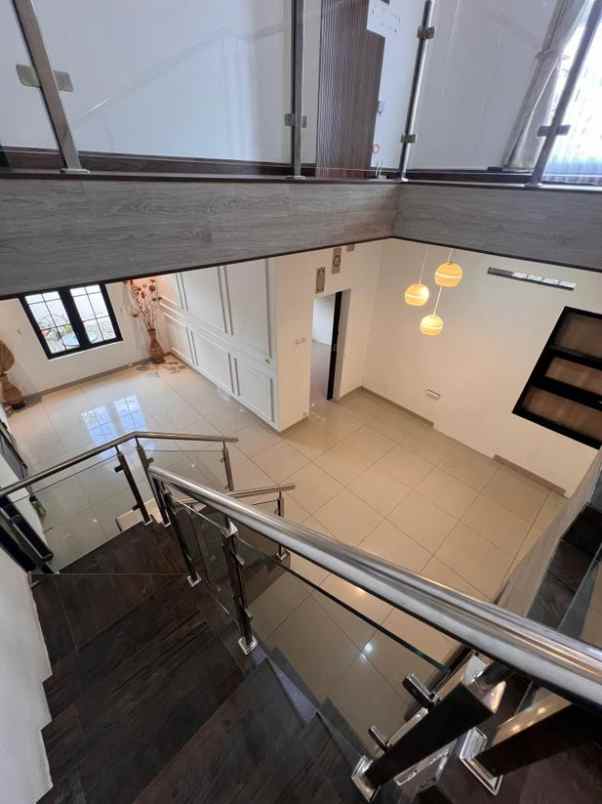 dijual rumah ciwaruga gegerkalong bandung