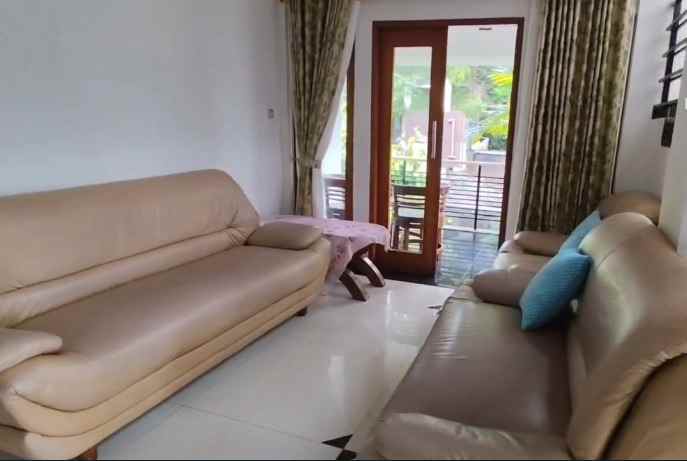 dijual rumah cluster cisitu indah dago