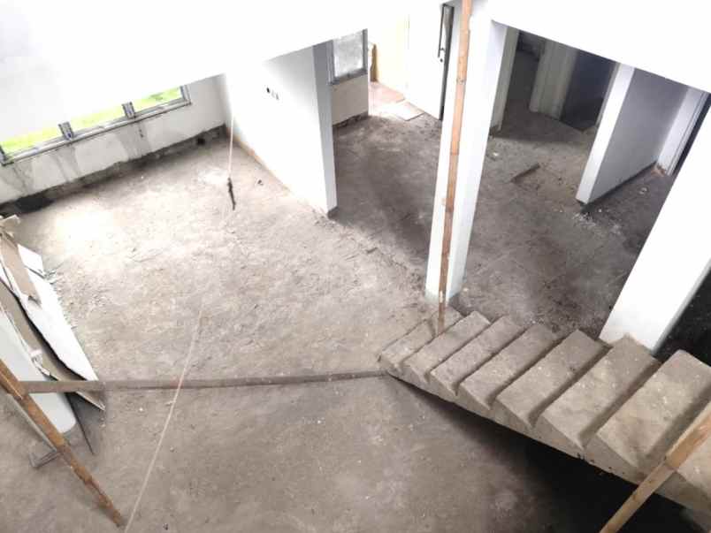 dijual rumah cluster la seine jgc