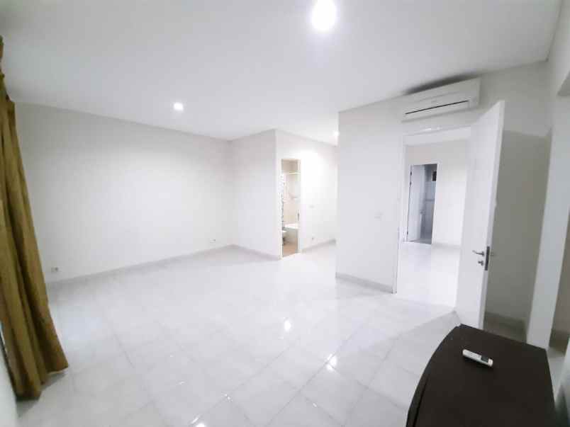 dijual rumah cluster riviera garden