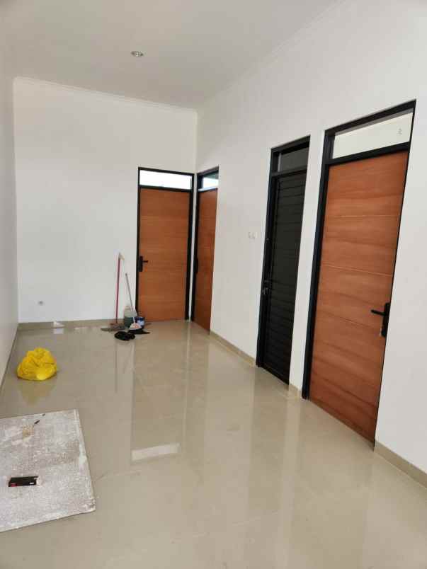 dijual rumah cluster villa cemara asri