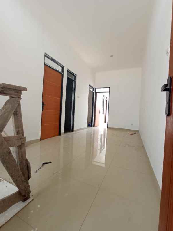dijual rumah cluster villa cemara asri