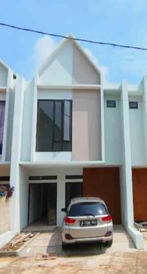 dijual rumah dekat kolam renang sirkus