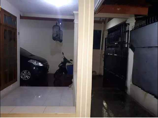 dijual rumah dekat rs persahabatan tip