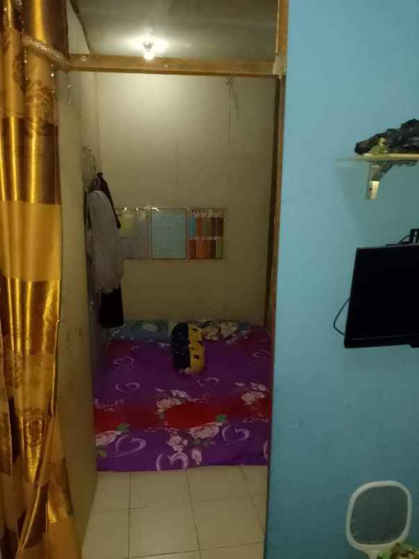 dijual rumah dekat stmt trisakti