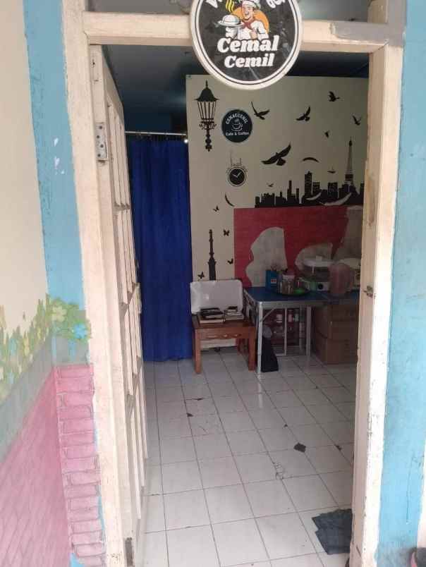 dijual rumah dekat stmt trisakti