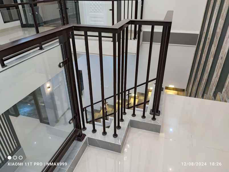 dijual rumah dekat ta tv mojosongo solo