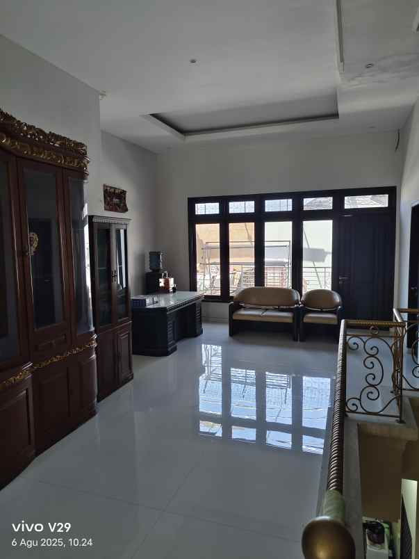 dijual rumah dharmahusada