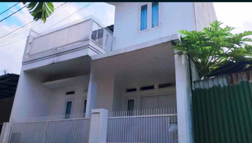 dijual rumah di antapani