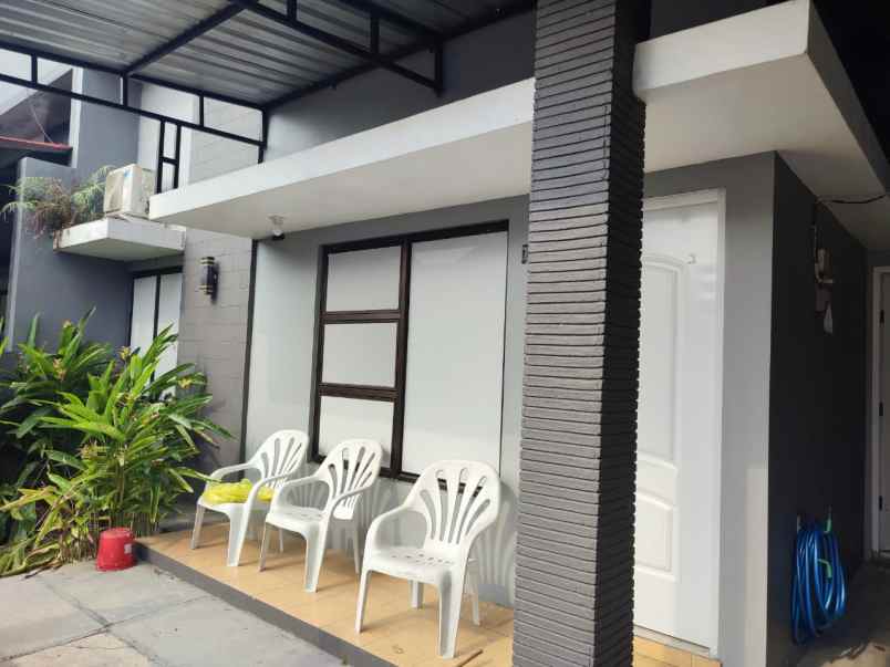 dijual rumah di baturan solo